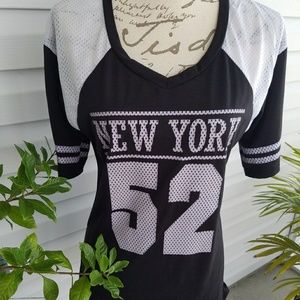 LAST DAY⚘Bobby Brooks Tee